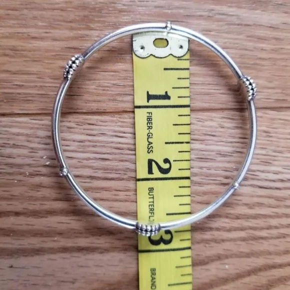 Brighton Silver Twinkle Round Bangle ✨️ (Length about 8.2") - Picture 6 of 6
